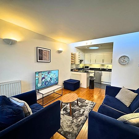 The Heart Of Kensington Mews - 3 Bedrooms House-Private Entrance-Hyde Park Walk Away-Green Park 9 Minutes Underground- The Best Of London With Glamour Of Kensington Dış mekan fotoğraf