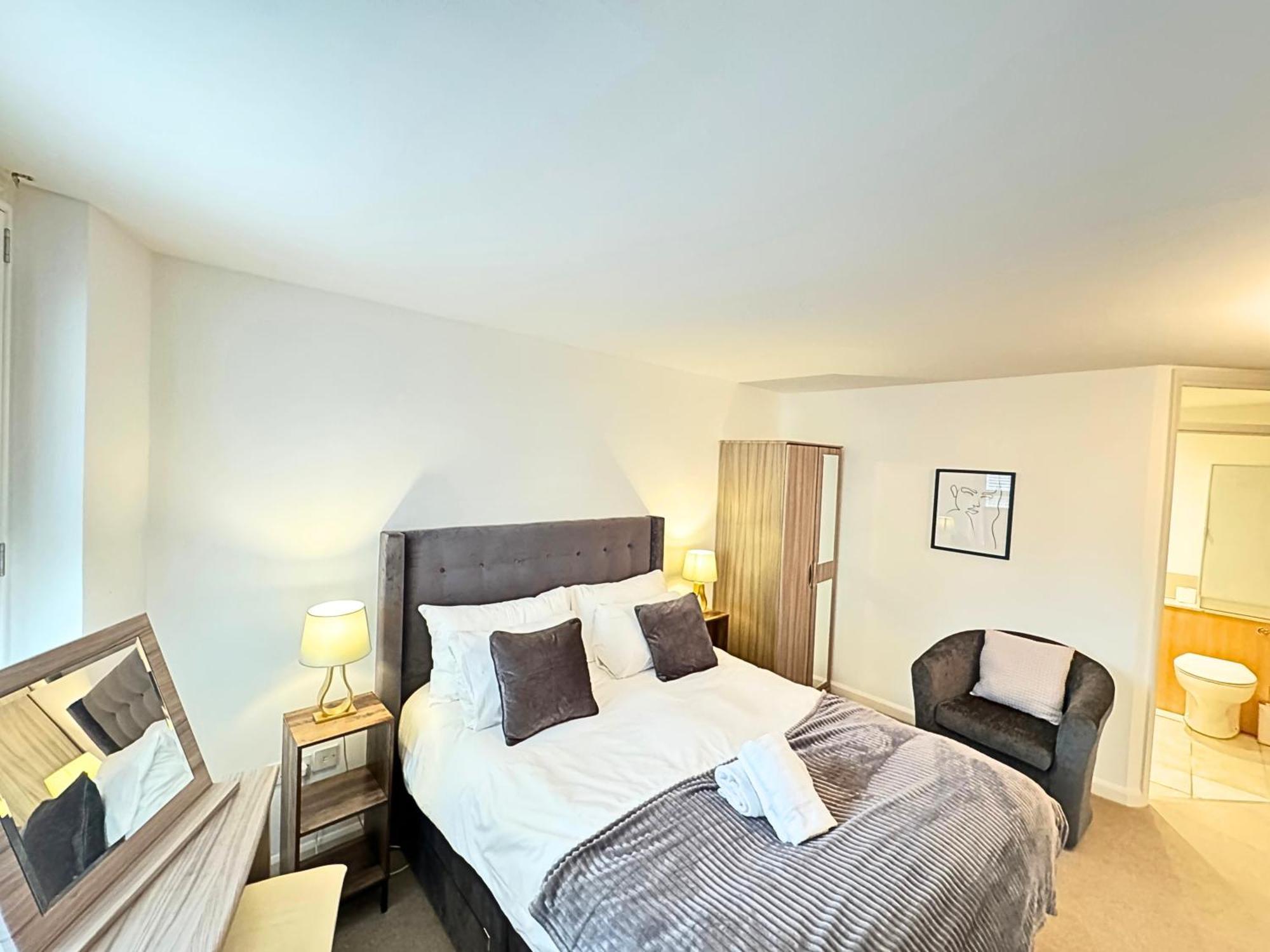 The Heart Of Kensington Mews - 3 Bedrooms House-Private Entrance-Hyde Park Walk Away-Green Park 9 Minutes Underground- The Best Of London With Glamour Of Kensington Dış mekan fotoğraf