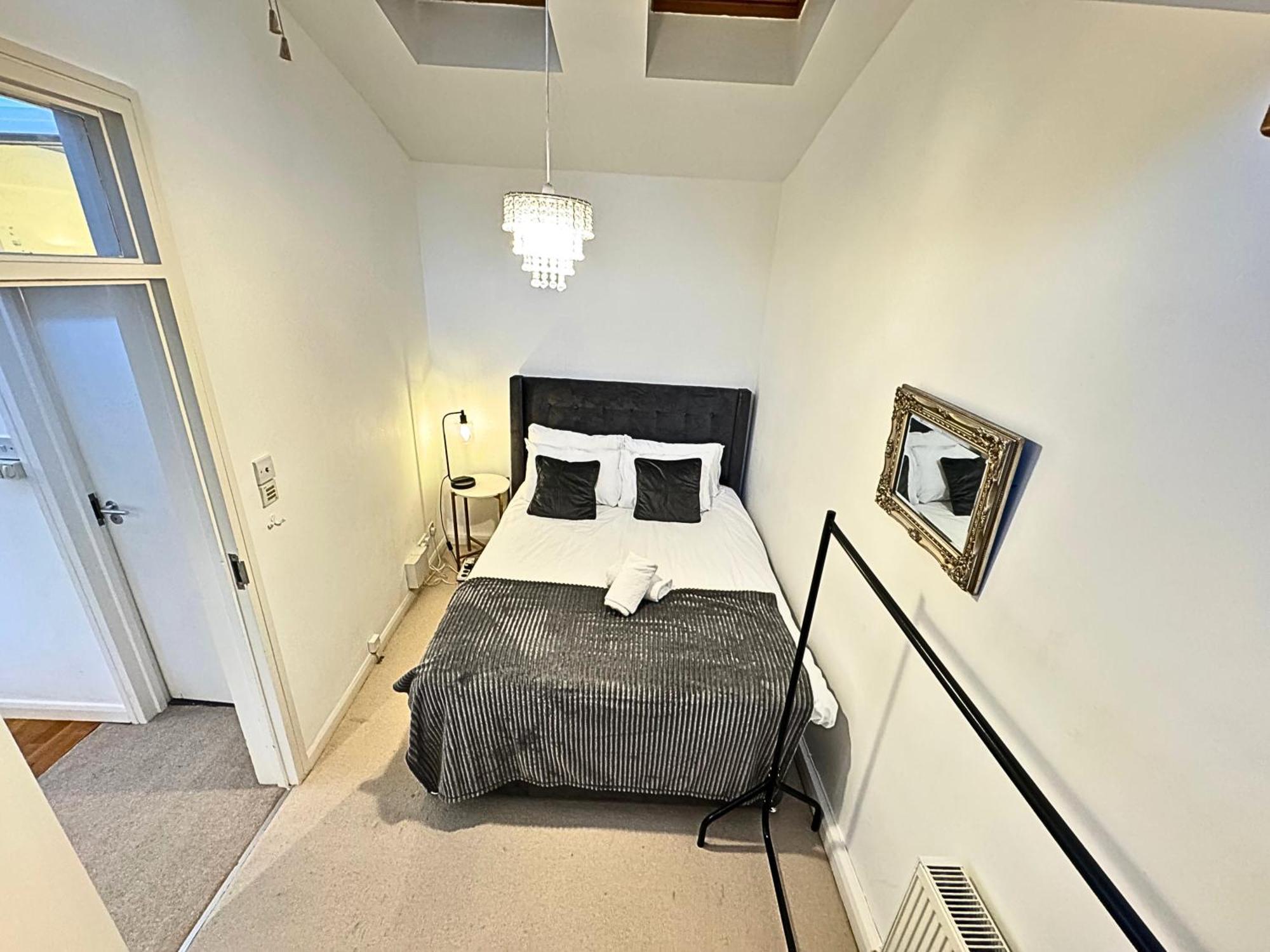 The Heart Of Kensington Mews - 3 Bedrooms House-Private Entrance-Hyde Park Walk Away-Green Park 9 Minutes Underground- The Best Of London With Glamour Of Kensington Dış mekan fotoğraf
