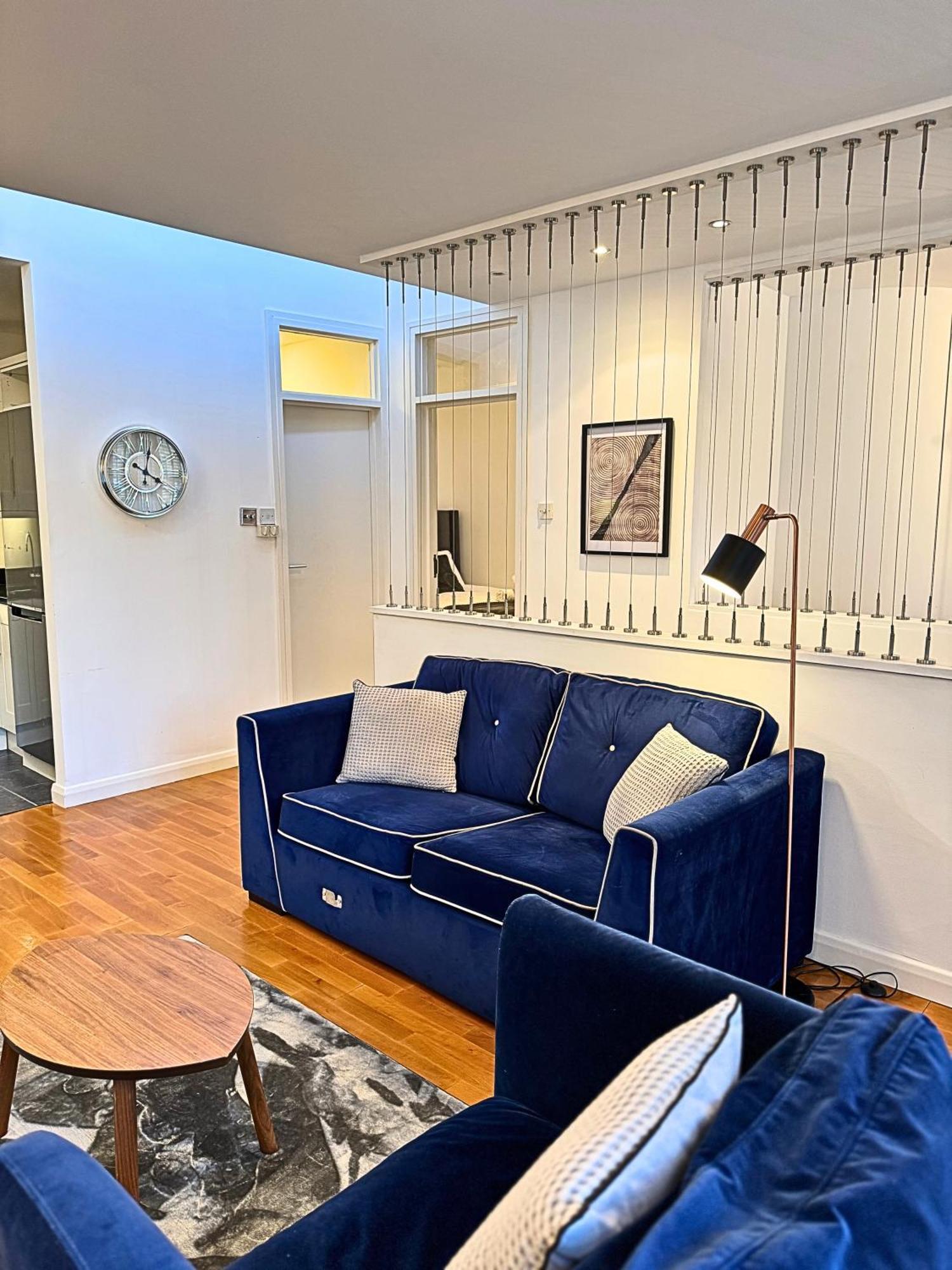 The Heart Of Kensington Mews - 3 Bedrooms House-Private Entrance-Hyde Park Walk Away-Green Park 9 Minutes Underground- The Best Of London With Glamour Of Kensington Dış mekan fotoğraf